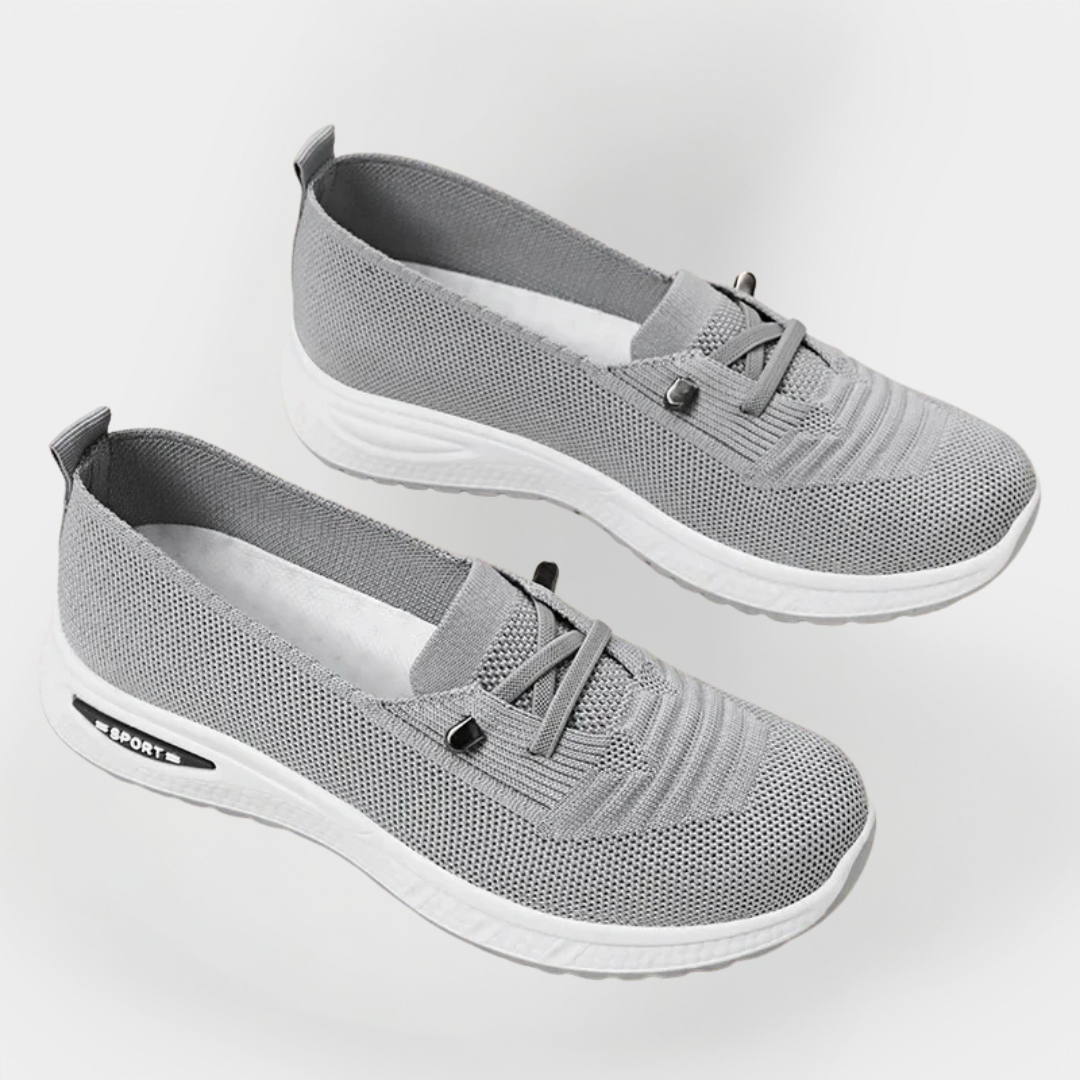Pantofi sport din material ușor și talpă flexibilă