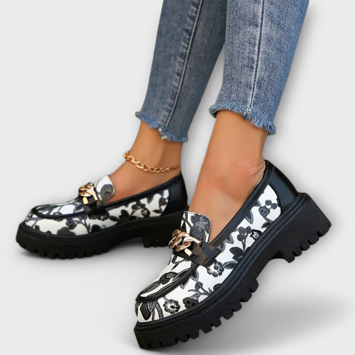 Sandra - Pantofi Eleganți Retro