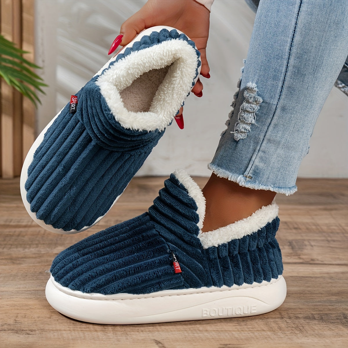 CozyStep – Papuci de casă pufoși