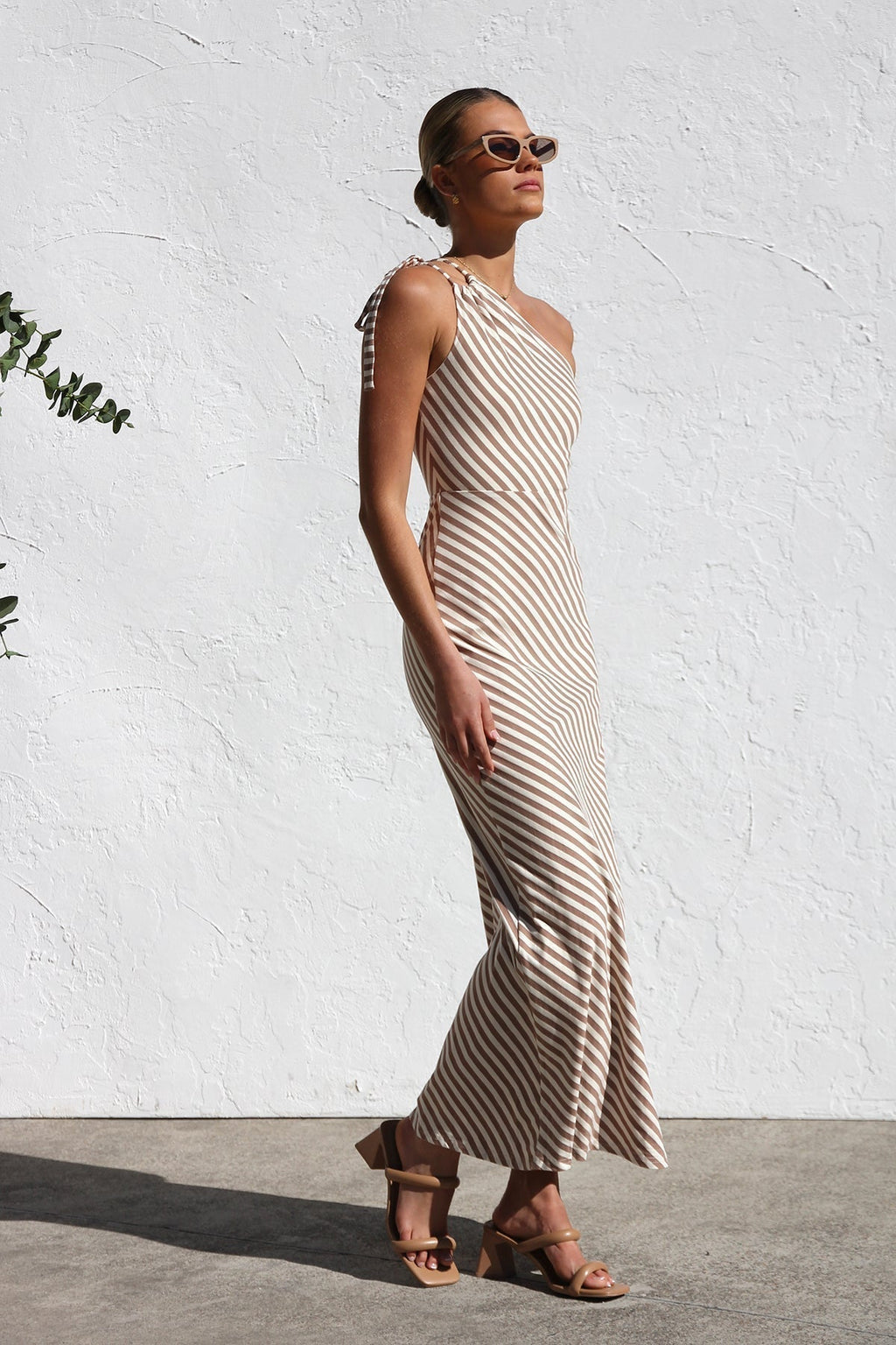 Roxana – Rochie Vaporoasă în Dungi