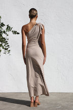 Roxana – Rochie Vaporoasă în Dungi