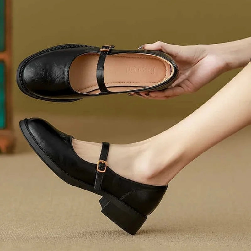 Nina – Pantofi cu toc atemporali