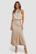 Emanuela – Rochie Lungă Elegantă cu Croială Clasică