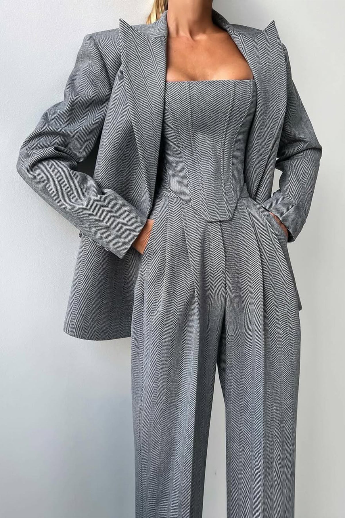 Elena – Set De Trei Piese Cu Blazer Si Pantaloni