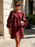 Rochie mini de damă cu nasturi florali, mâneci 3/4 și manșete în formă de trandafir