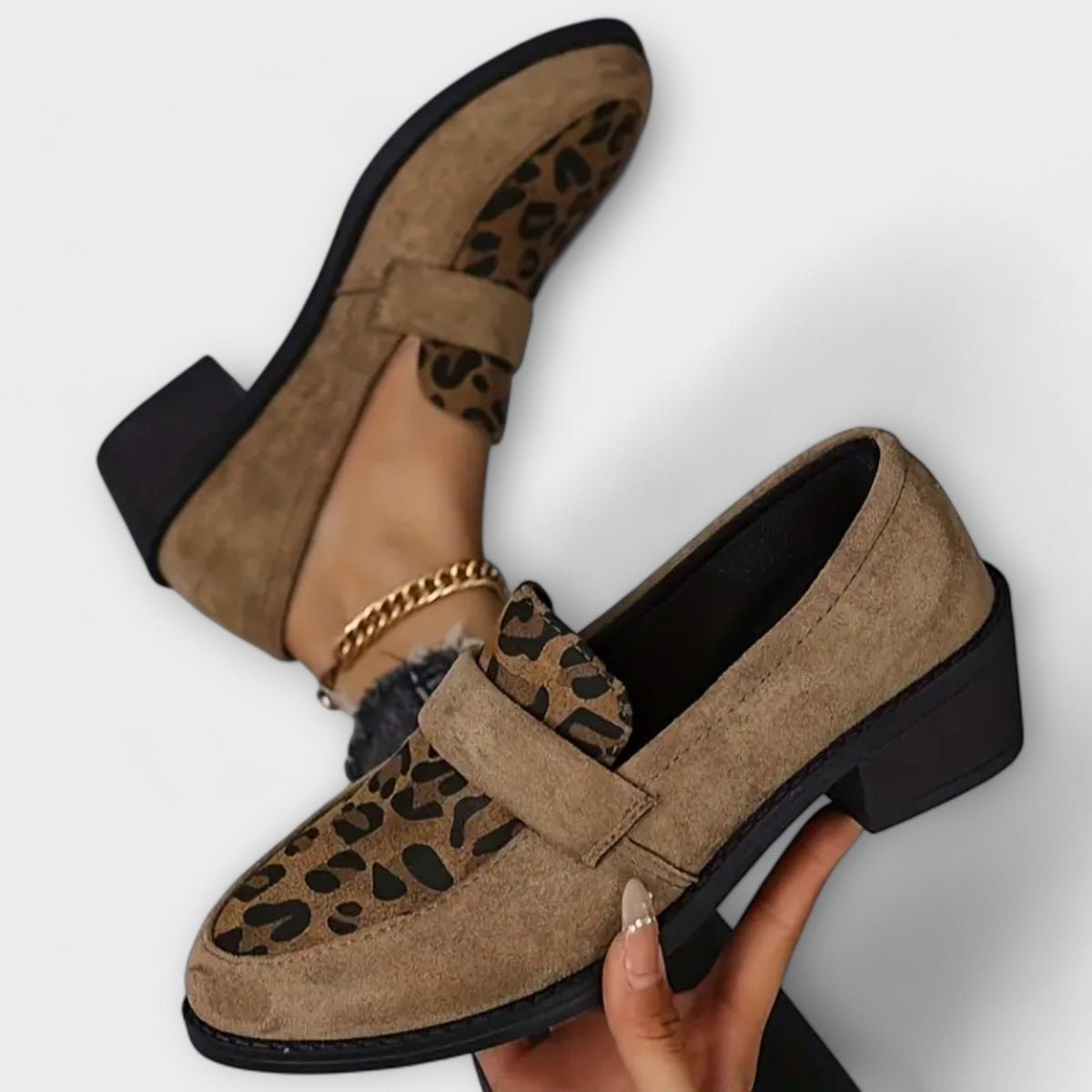 Karla - Pantofi eleganți pentru dame cu imprimeu leopard