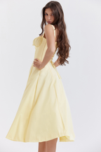Vivienne – Rochie Midi cu Corset Romantic