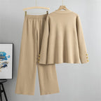 AZARIA – COSTUM DIN LÂNĂ CU PANTALONI ȘI PULOVER CU BUTONI DIN METAL