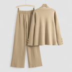 AZARIA – COSTUM DIN LÂNĂ CU PANTALONI ȘI PULOVER CU BUTONI DIN METAL